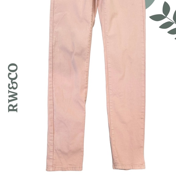 🛍️3/$40 RW&CO Jennie Slim Leg Stretch Jeans | Pale Pink | Casual Denim Size 27 - Picture 5 of 7